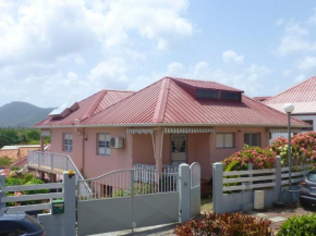 Appartement d'une chambre a Sainte Anne a 400 m de la plage avec jardin clos et wifi